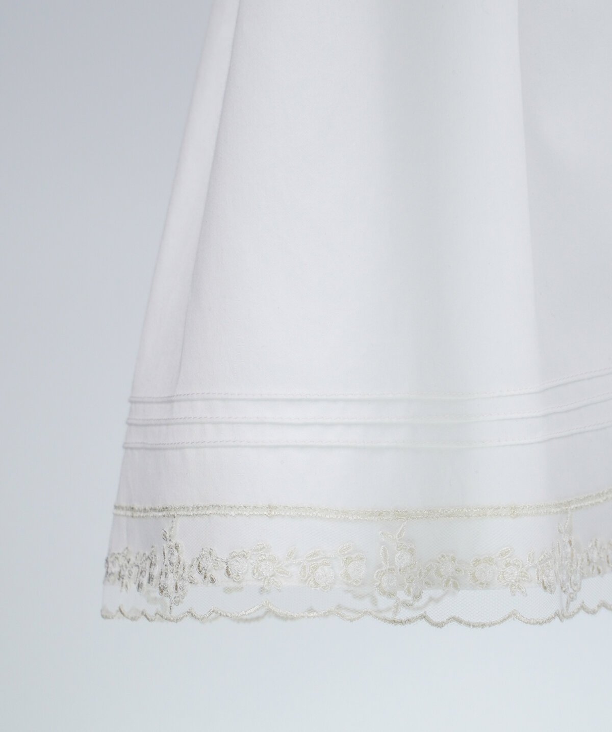 ÖZEL GÜN EL NAKIŞLI ELBİSE